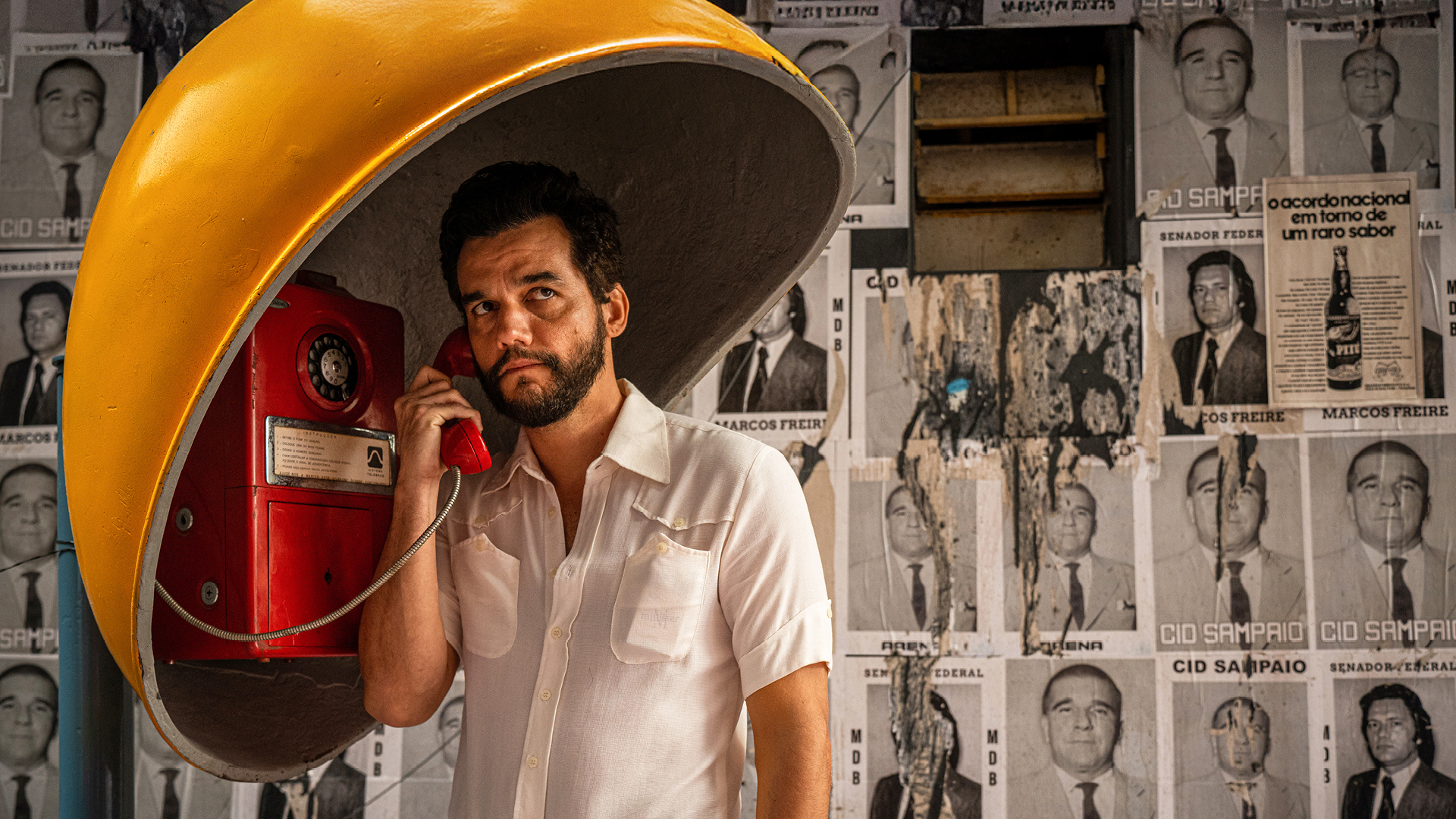 The Secret Agent_slide_poster